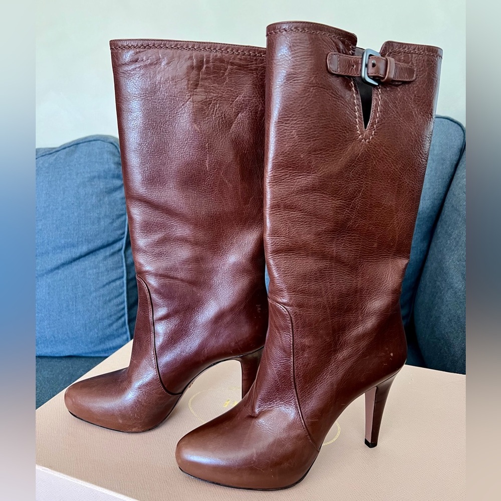 Prada Calzature Donna Knee-High Boots in cocco color. Size 38.5.